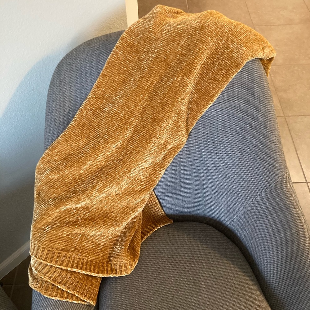 Luxe Chenille West Elm Throw - 50”x60” in Mustard